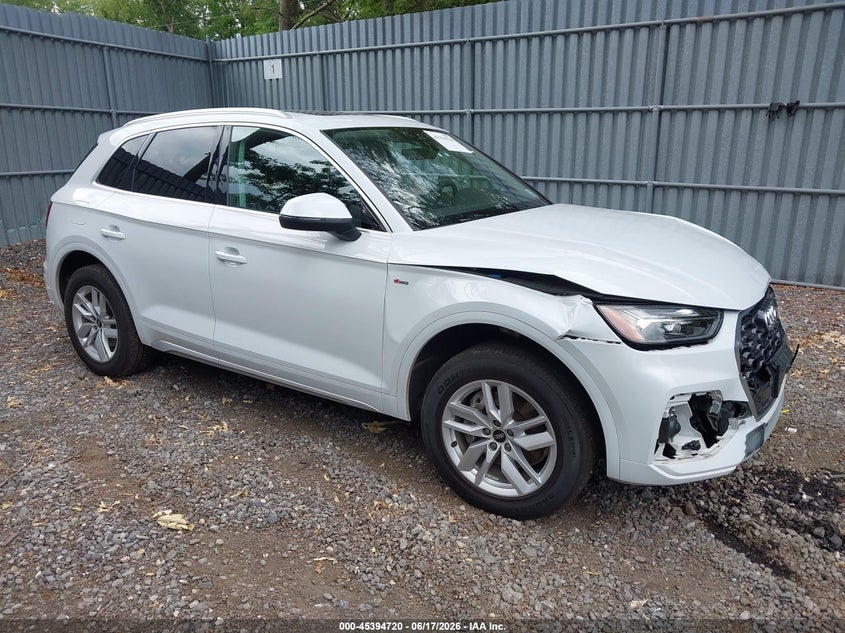 Photo of the 2022 AUDI Q5 PREMIUM 45 TFSI S LINE QUATTRO S TRONIC