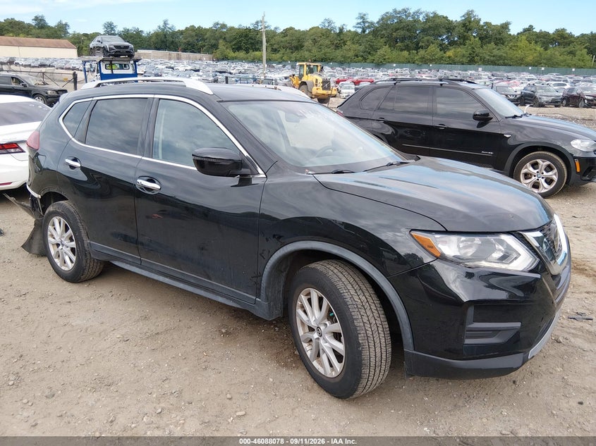 Photo of the 2019 NISSAN ROGUE SV