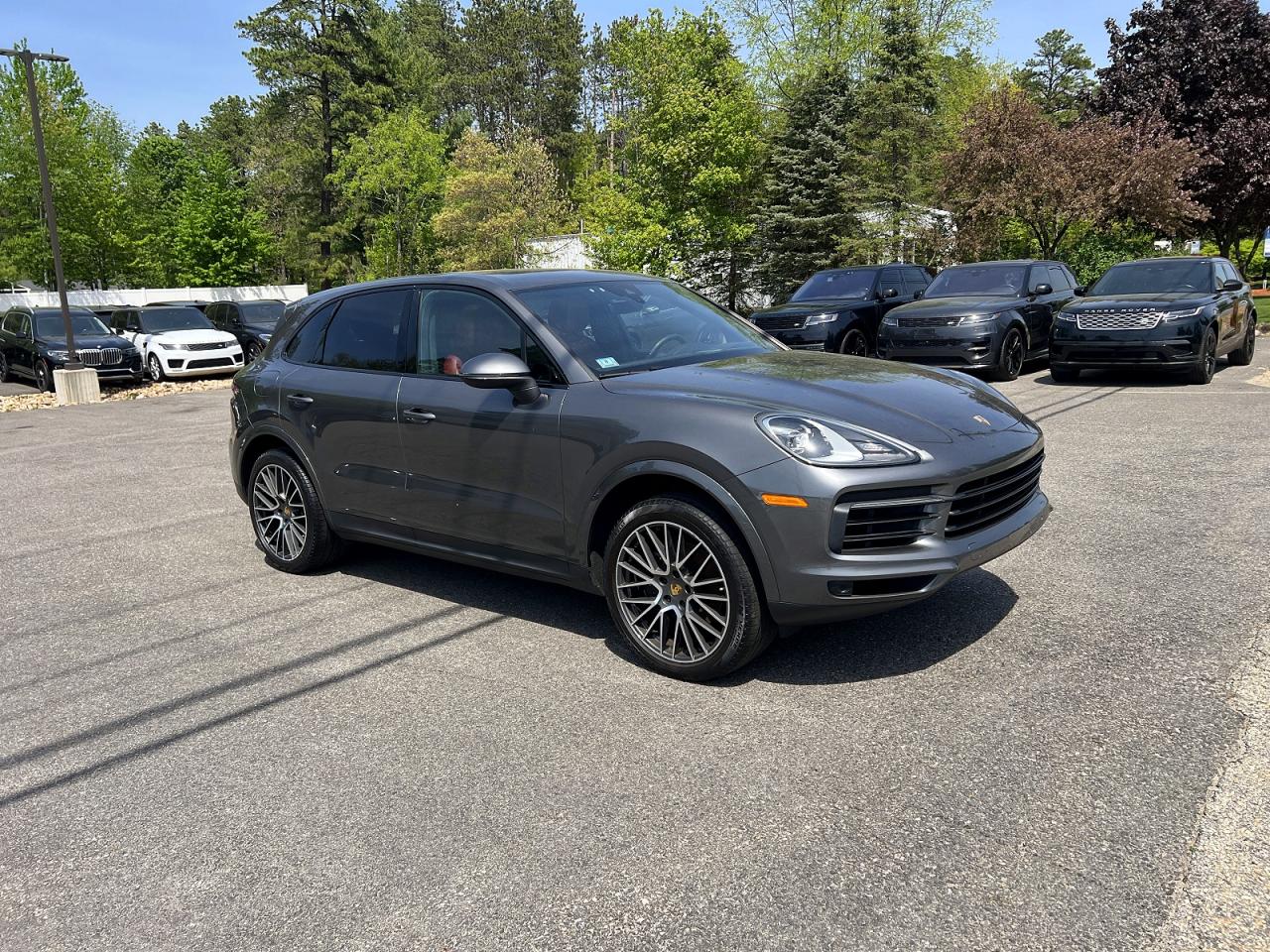 Photo of the 2019 PORSCHE CAYENNE