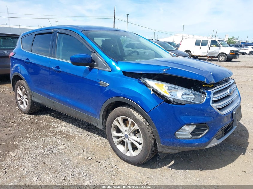 Photo of the 2019 FORD ESCAPE SE