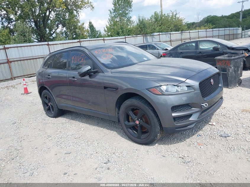 Photo of the 2017 JAGUAR F-PACE 35T PREMIUM