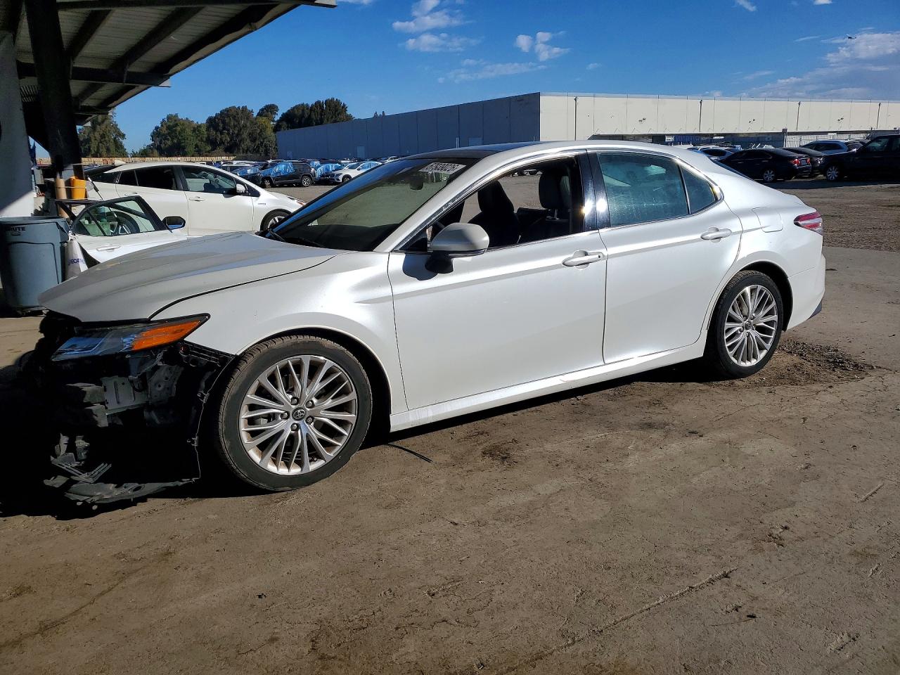 Photo of the 2018 TOYOTA CAMRY XLE V6