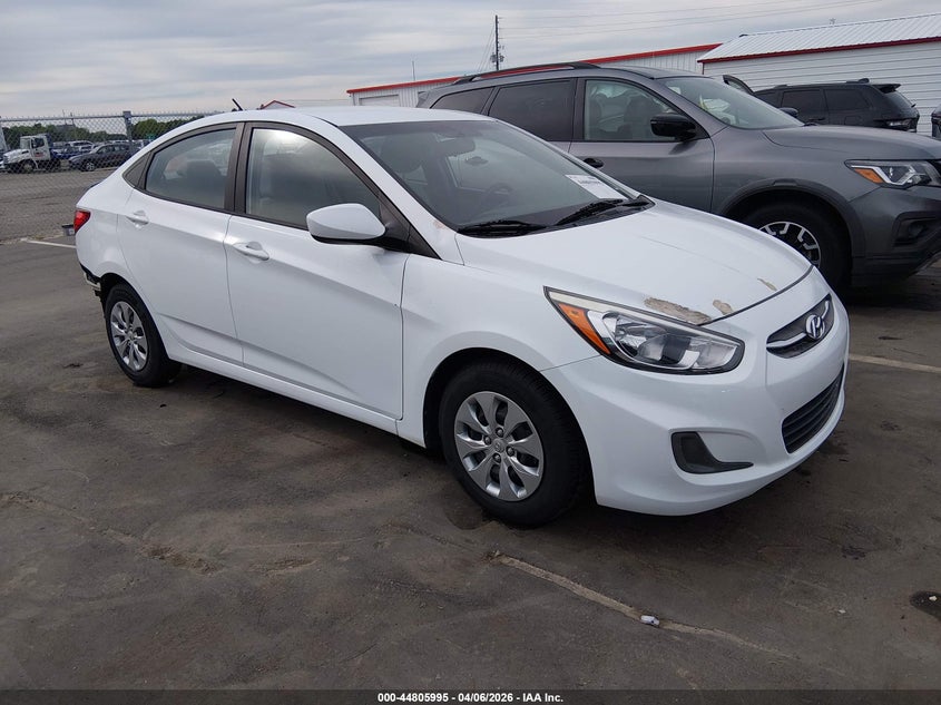 Photo of the 2016 HYUNDAI ACCENT SE