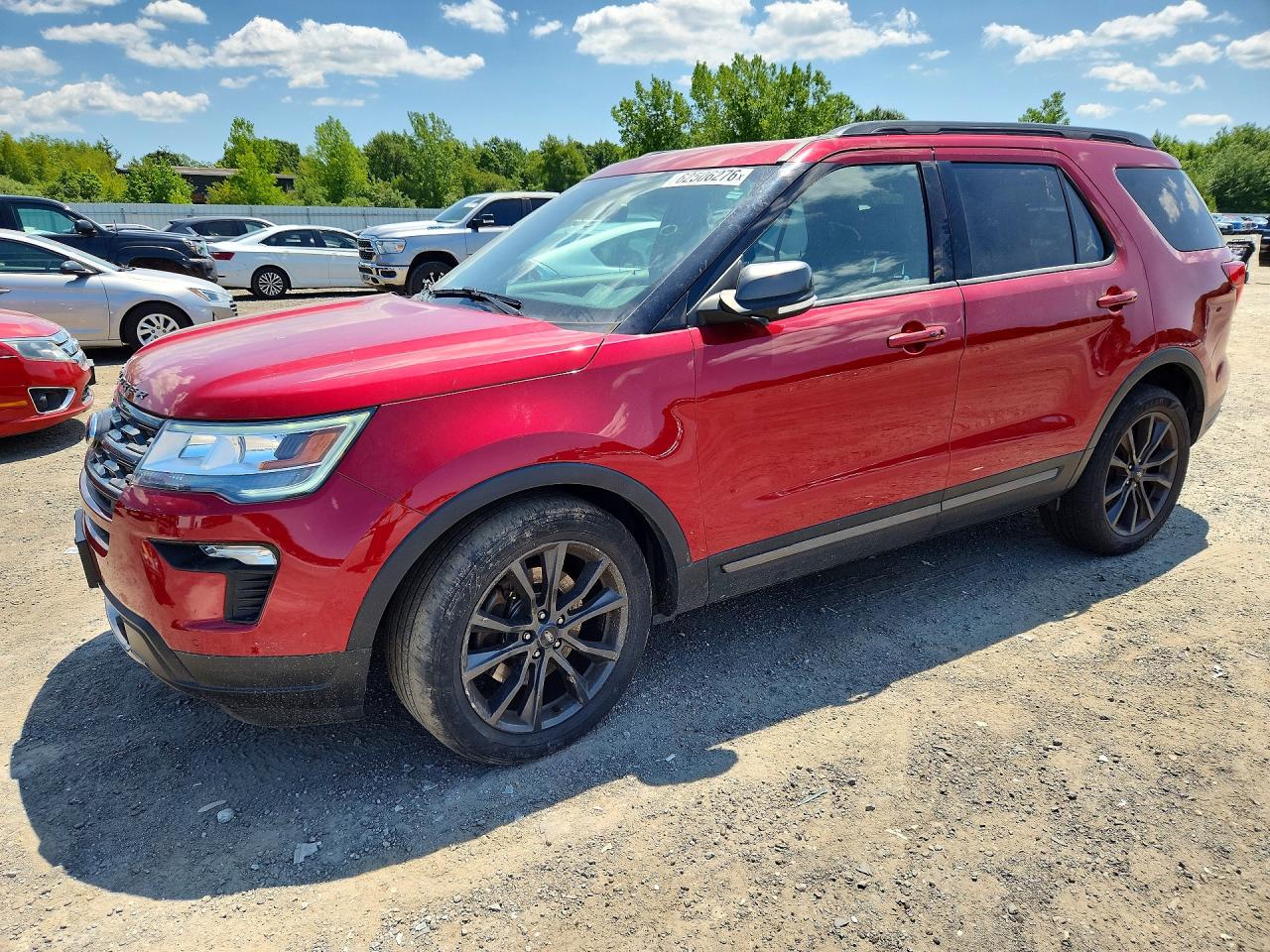 Photo of the 2018 FORD EXPLORER XLT