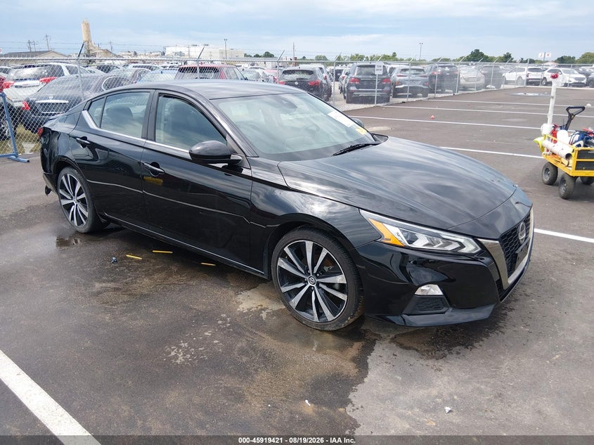 Photo of the 2020 NISSAN ALTIMA SR FWD