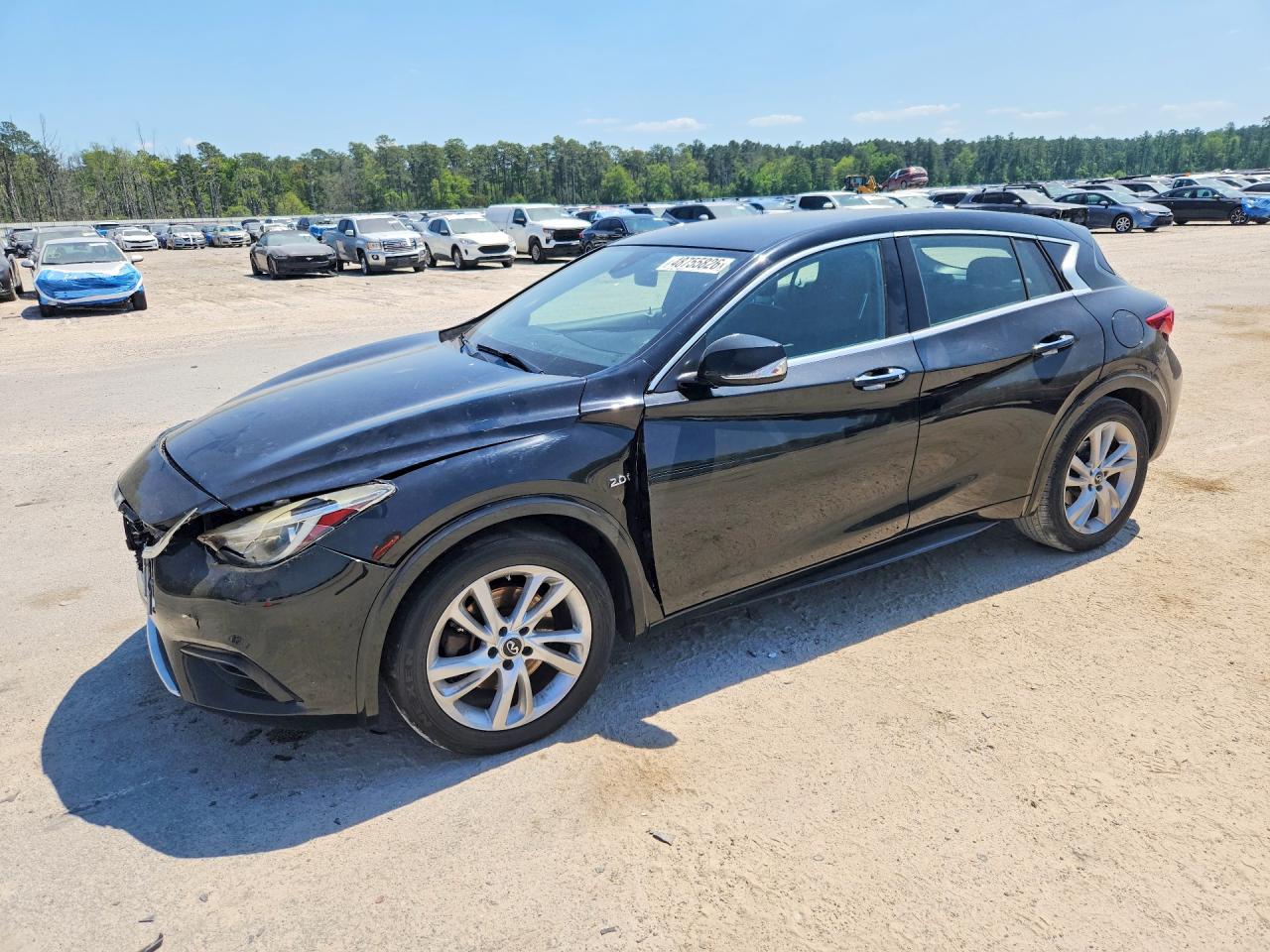 Photo of the 2017 INFINITI QX30 LUXURY