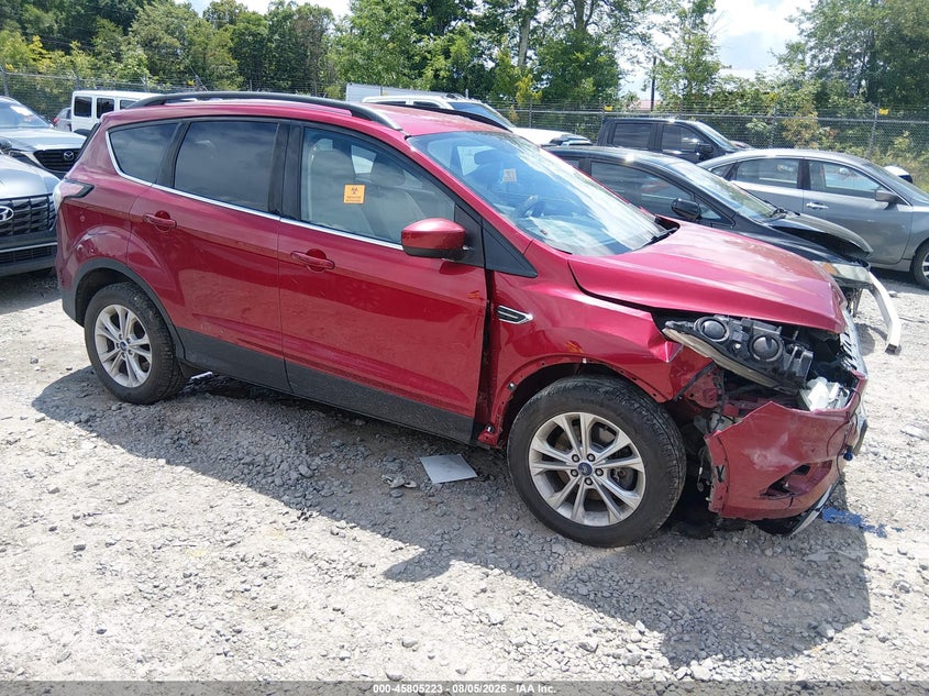 Photo of the 2017 FORD ESCAPE SE