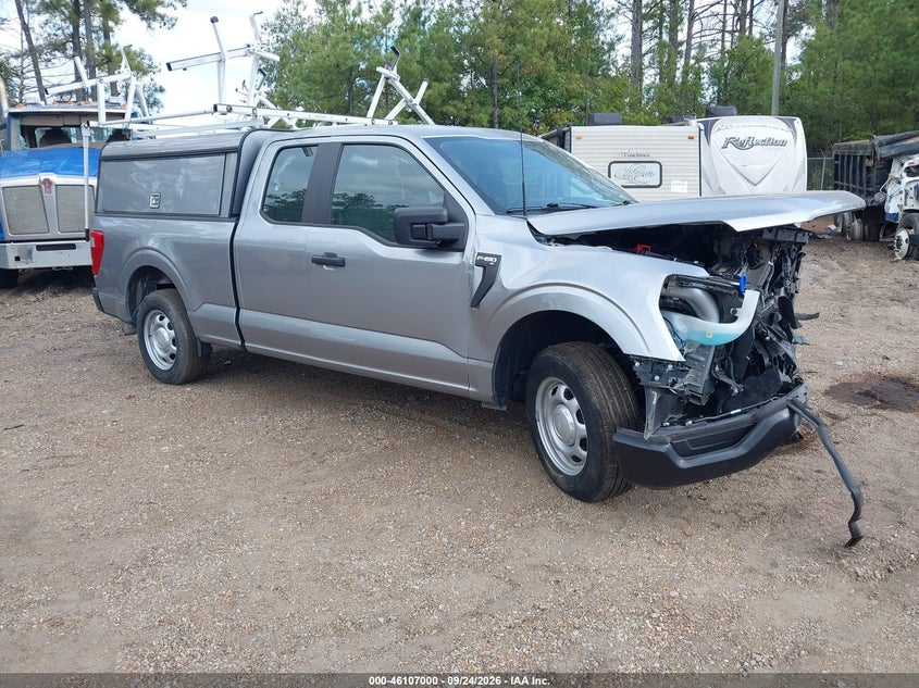Photo of the 2023 FORD F-150 XL