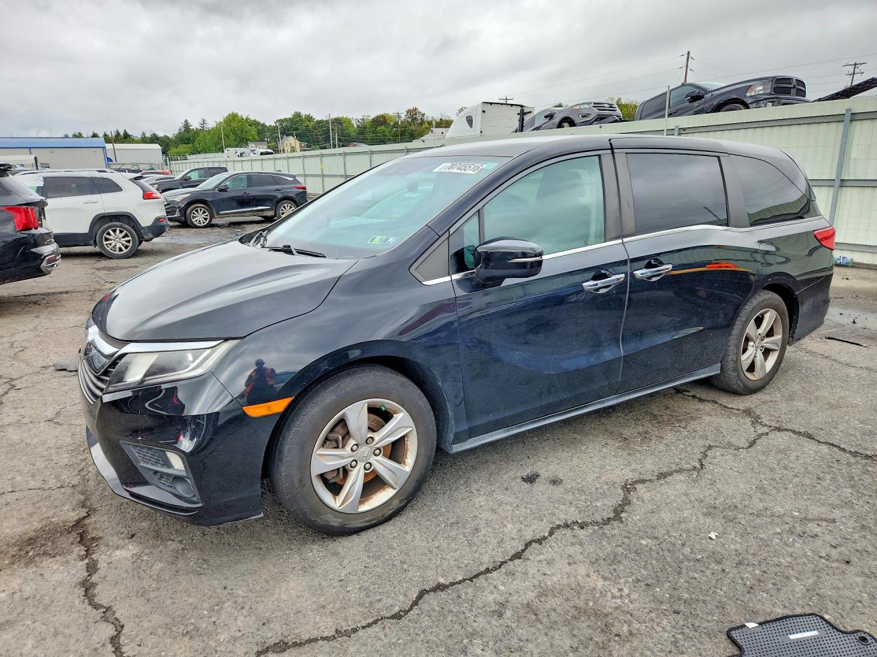 Photo of the 2018 HONDA ODYSSEY EX