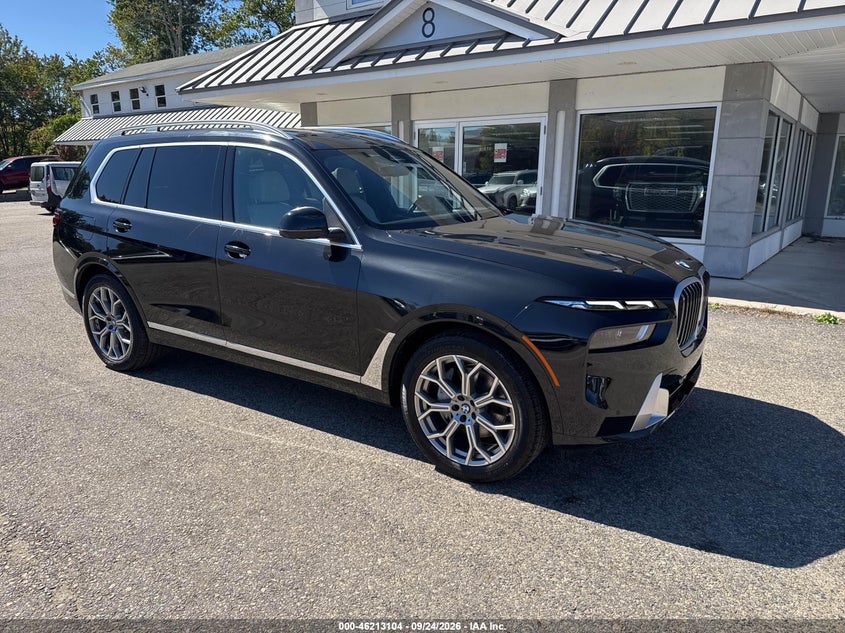 Photo of the 2024 BMW X7 XDRIVE40I