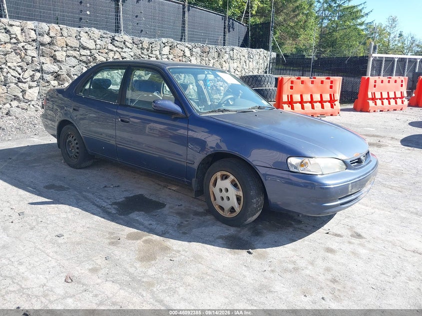 Photo of the 2000 TOYOTA COROLLA LE
