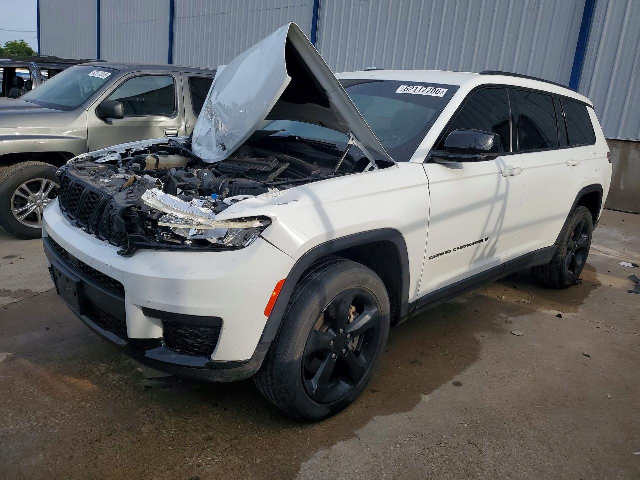 Photo of the 2021 JEEP GRAND CHEROKEE L LAREDO