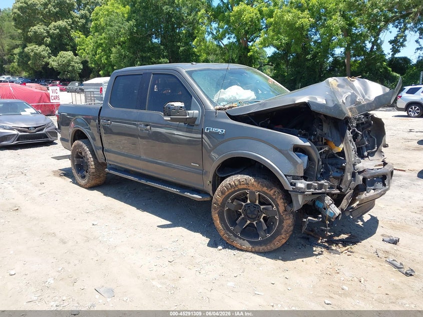 Photo of the 2016 FORD F-150 XLT