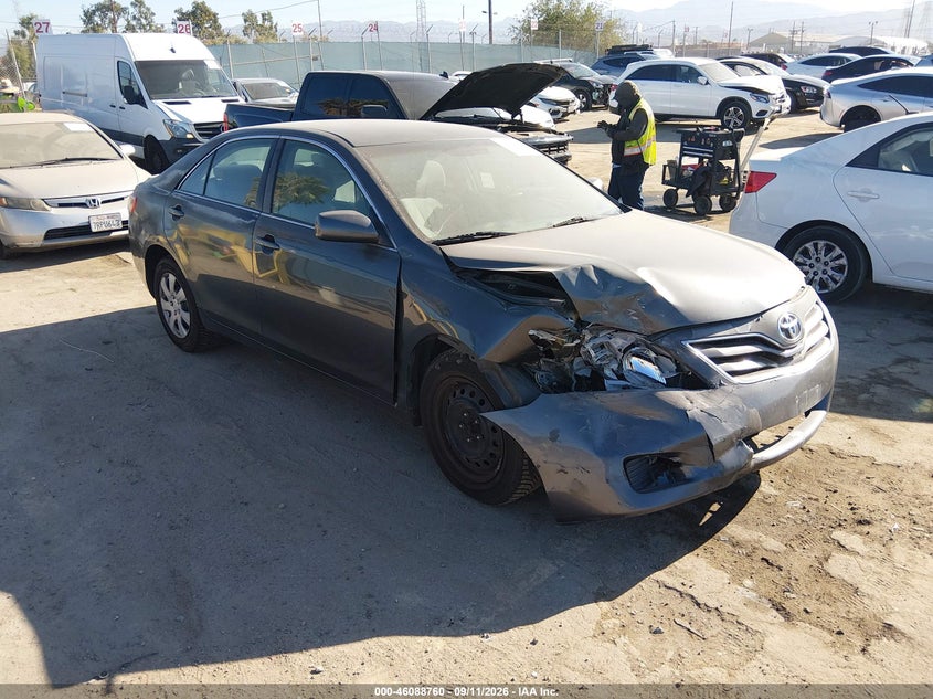Photo of the 2010 TOYOTA CAMRY LE