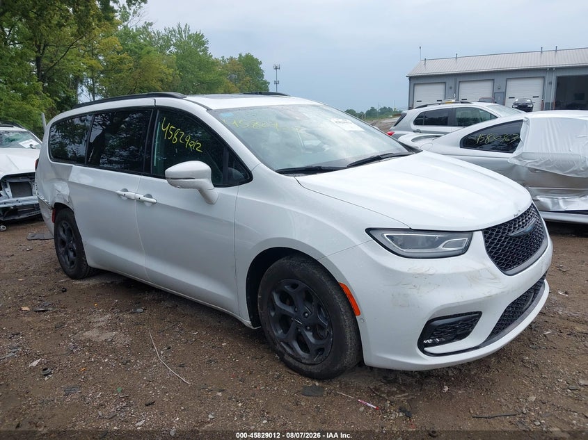 Photo of the 2021 CHRYSLER PACIFICA HYBRID LIMITED