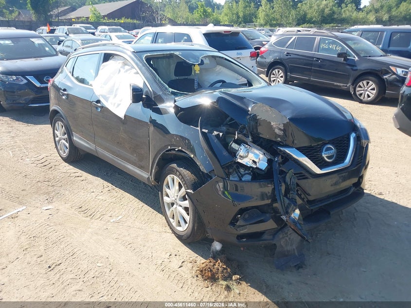 Photo of the 2020 NISSAN ROGUE SPORT SV AWD XTRONIC CVT