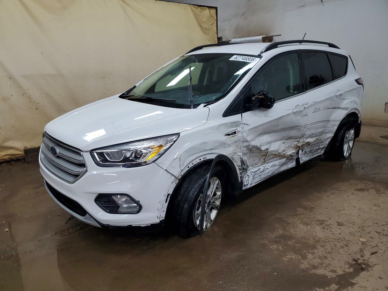 Photo of the 2018 FORD ESCAPE SEL