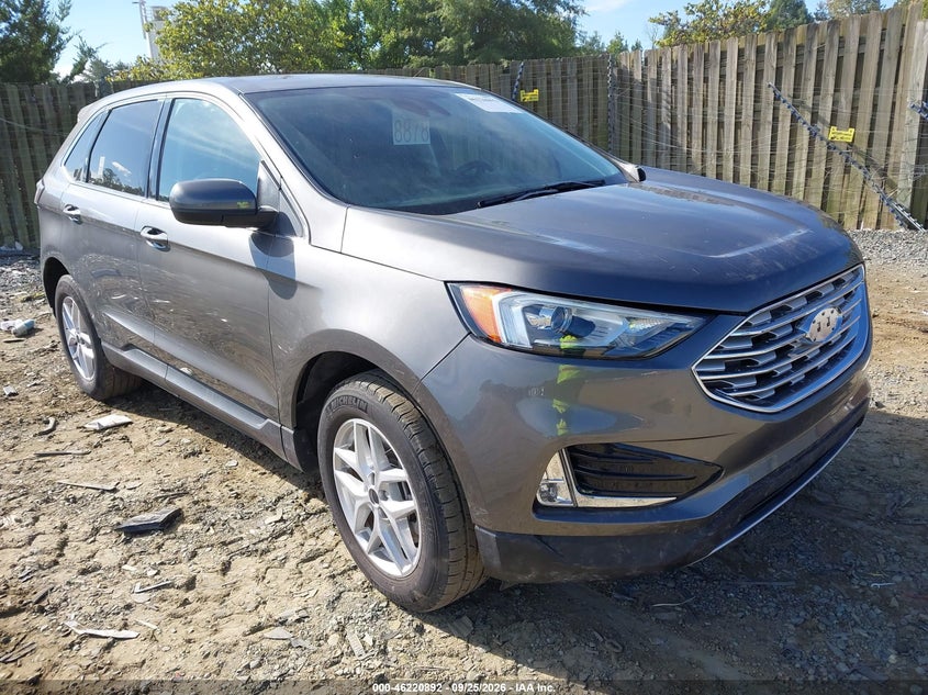 Photo of the 2022 FORD EDGE SEL