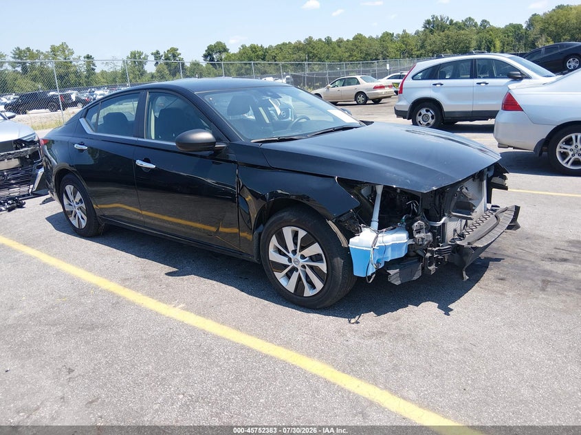 Photo of the 2024 NISSAN ALTIMA S FWD