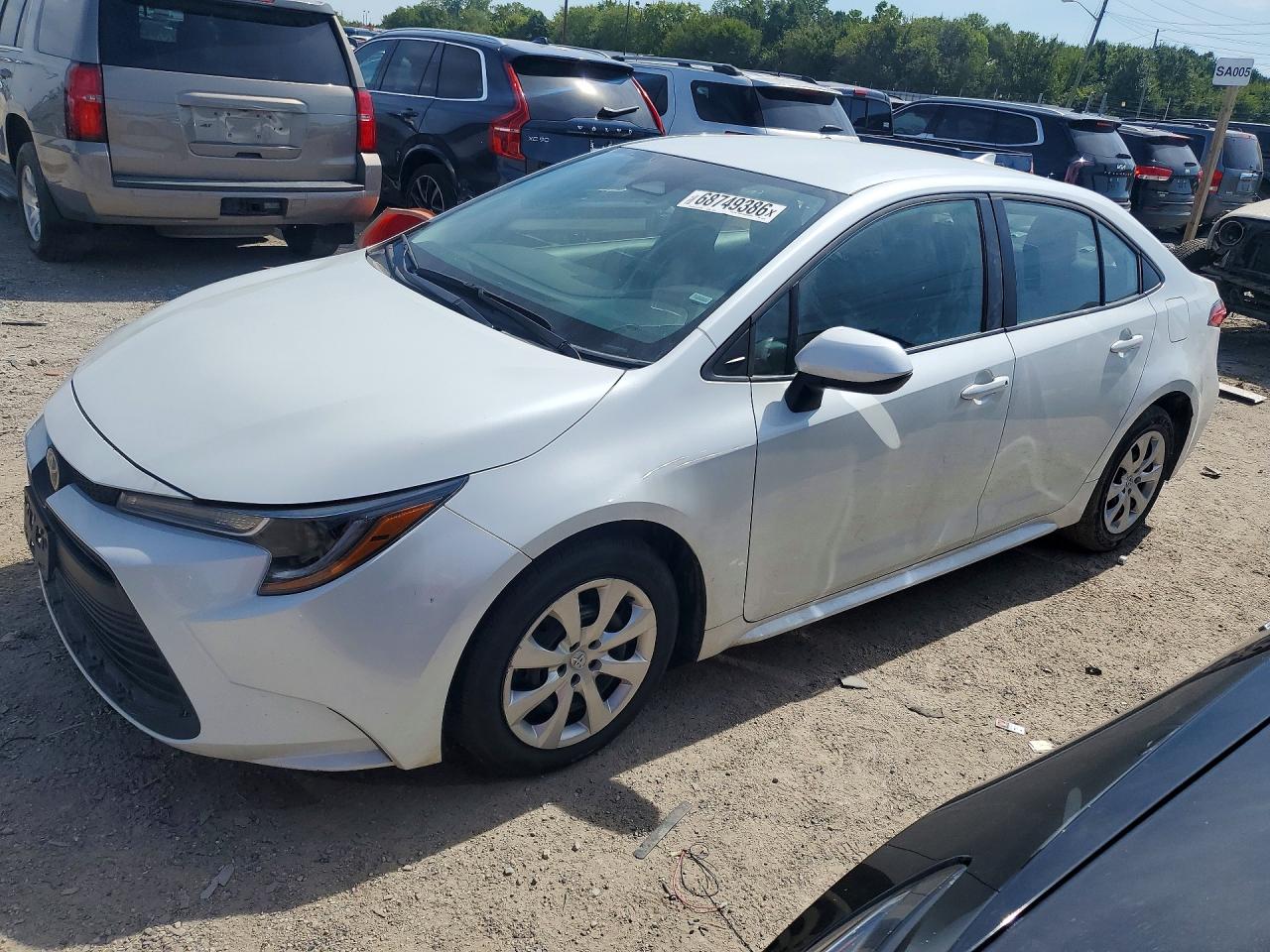 Photo of the 2025 TOYOTA COROLLA LE