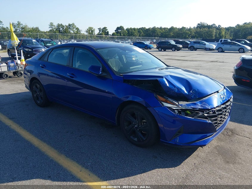 Photo of the 2021 HYUNDAI ELANTRA SEL