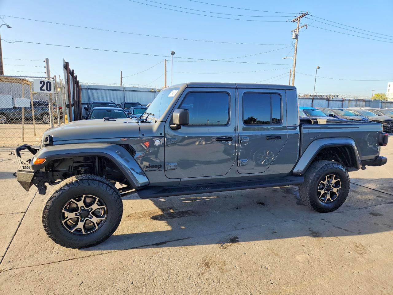 Photo of the 2020 JEEP GLADIATOR OVERLAND