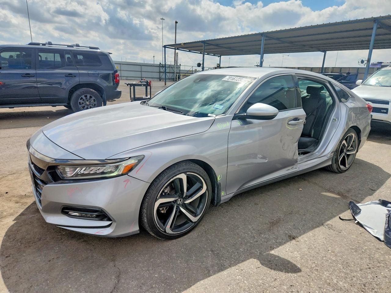 Photo of the 2020 HONDA ACCORD SPORT