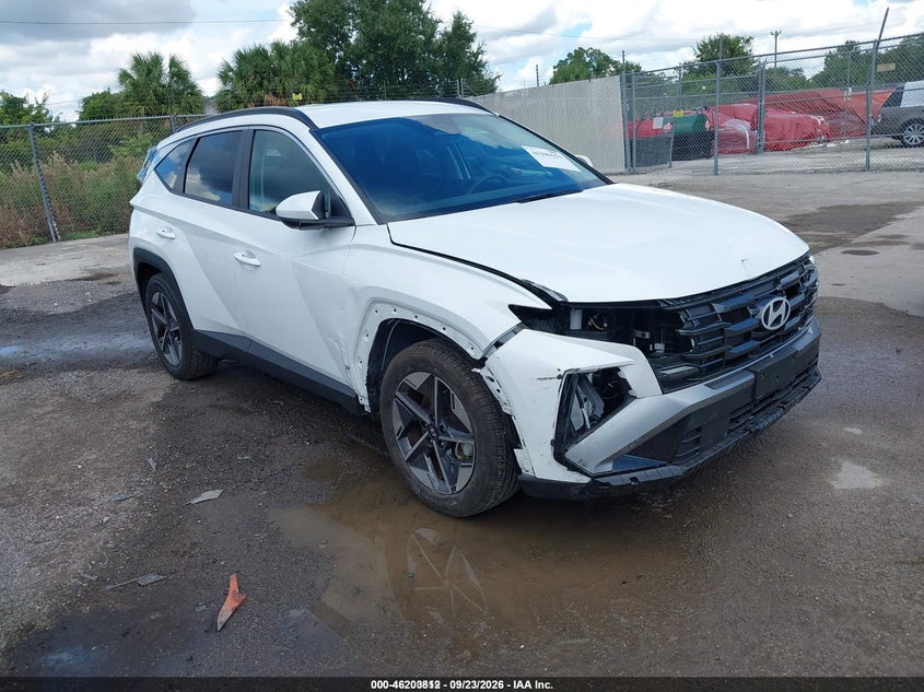 Photo of the 2026 HYUNDAI TUCSON SEL