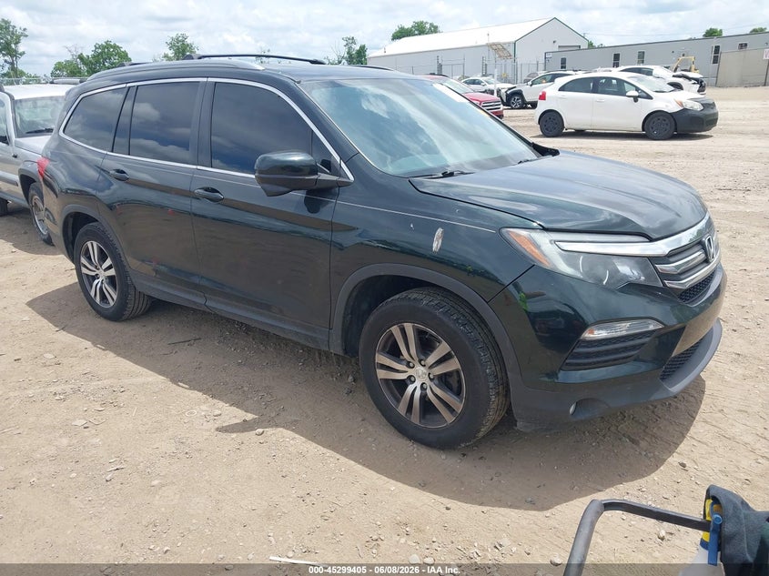 Photo of the 2017 HONDA PILOT EX-L