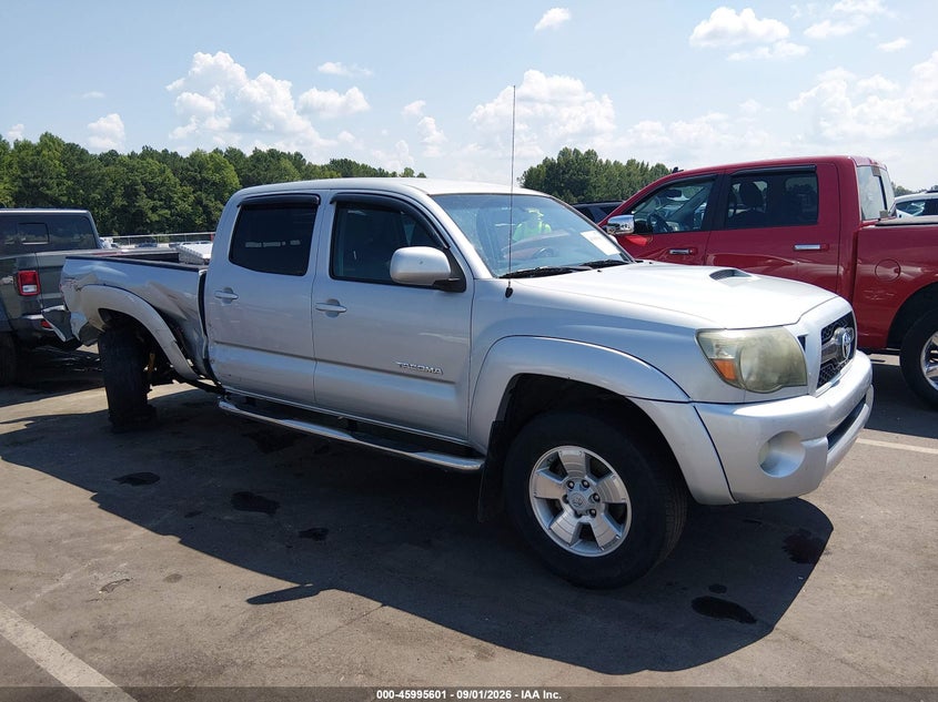 Photo of the 2011 TOYOTA TACOMA PRERUNNER V6
