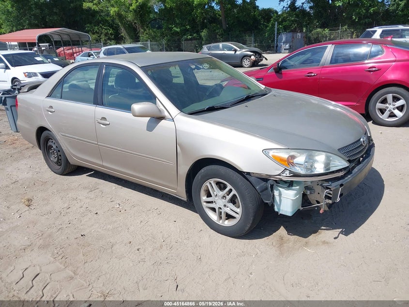Photo of the 2004 TOYOTA CAMRY LE