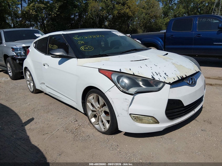 Photo of the 2012 HYUNDAI VELOSTER BASE W/GRAY