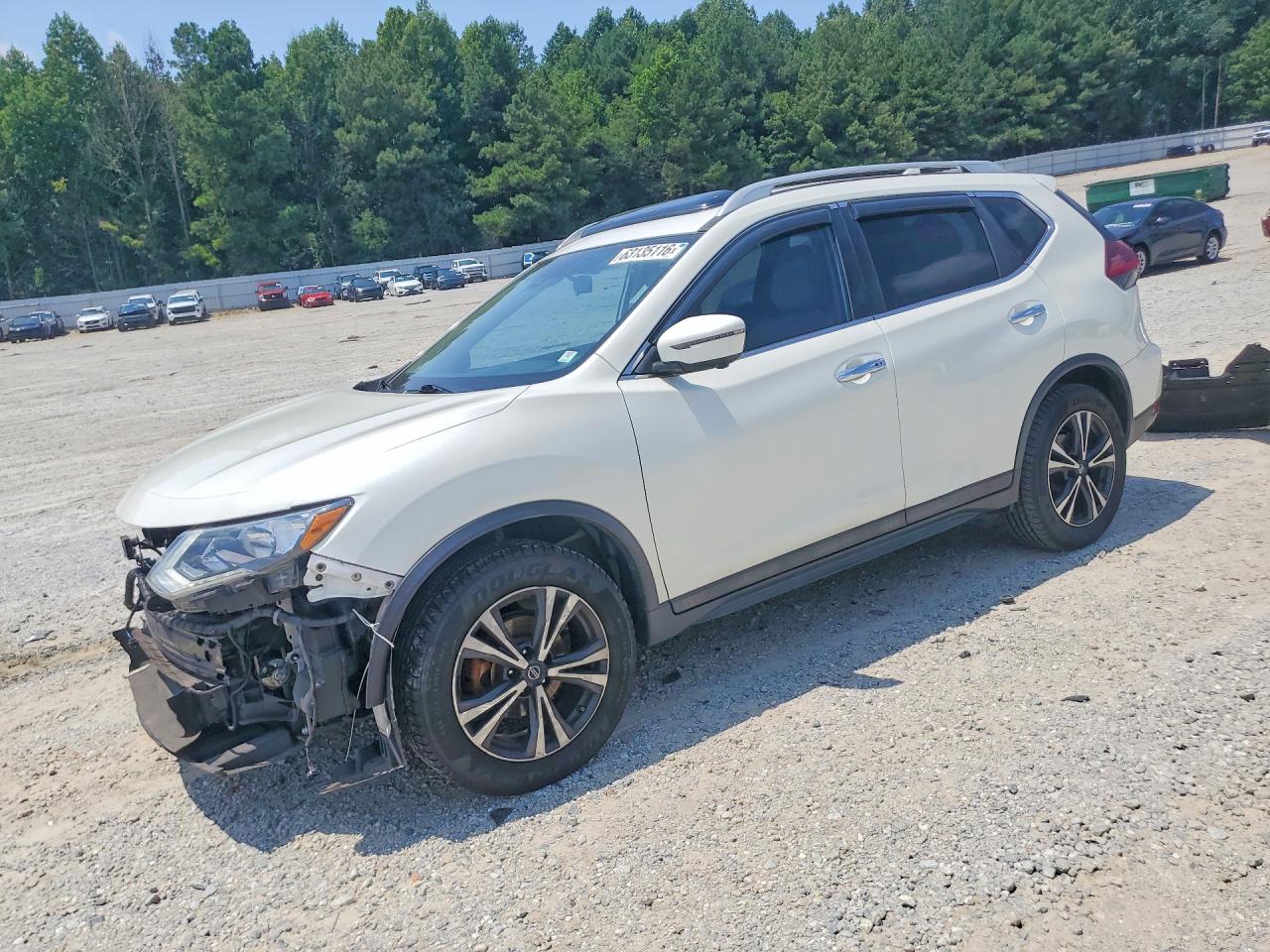 Photo of the 2020 NISSAN ROGUE SV