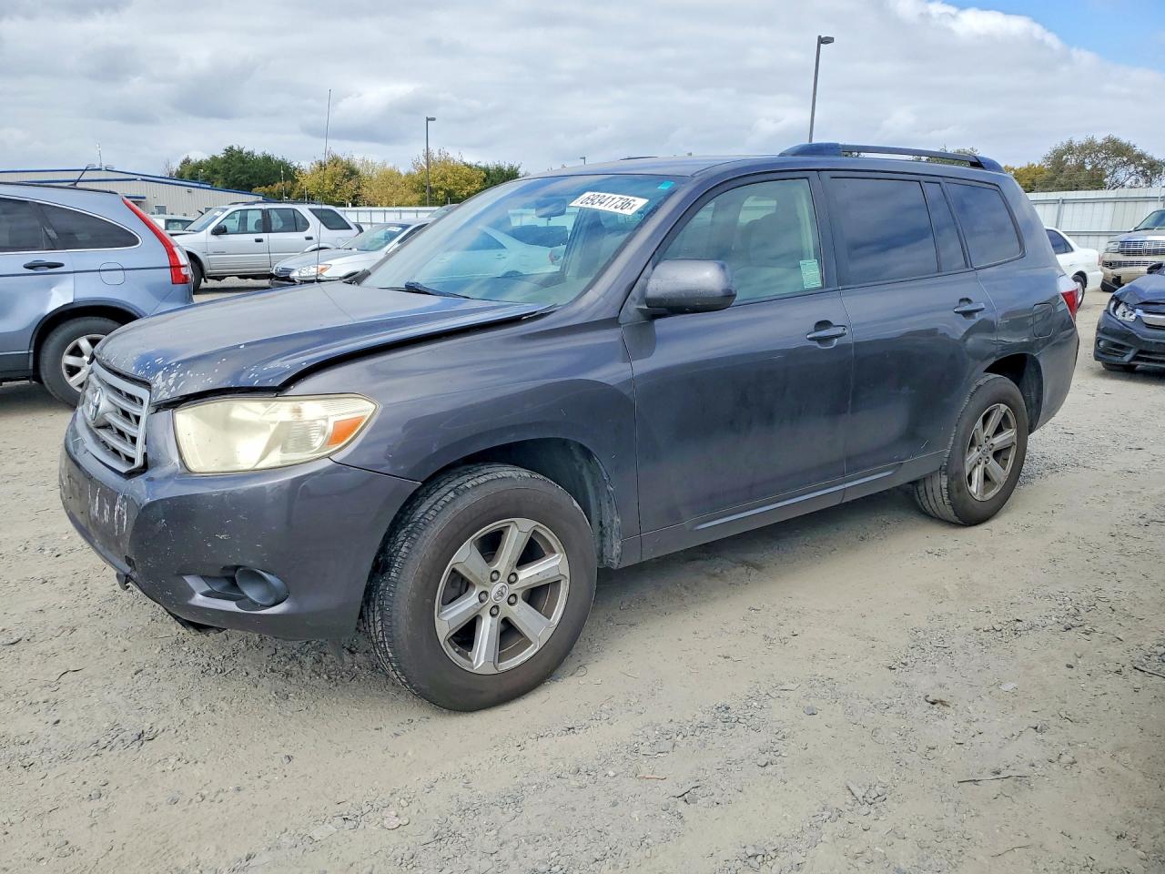 Photo of the 2009 TOYOTA HIGHLANDER BASE
