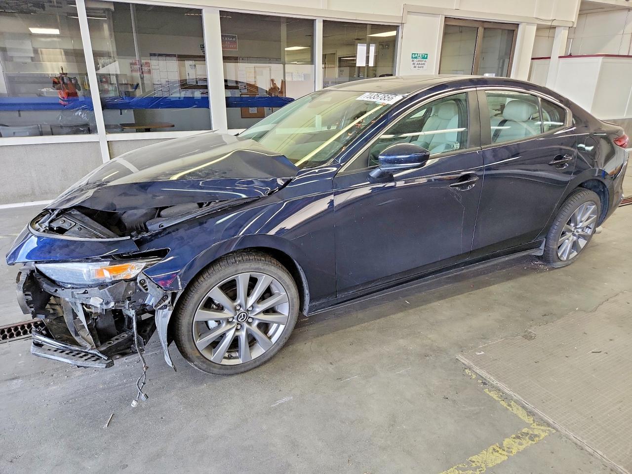 Photo of the 2024 MAZDA 3 PREFERRED