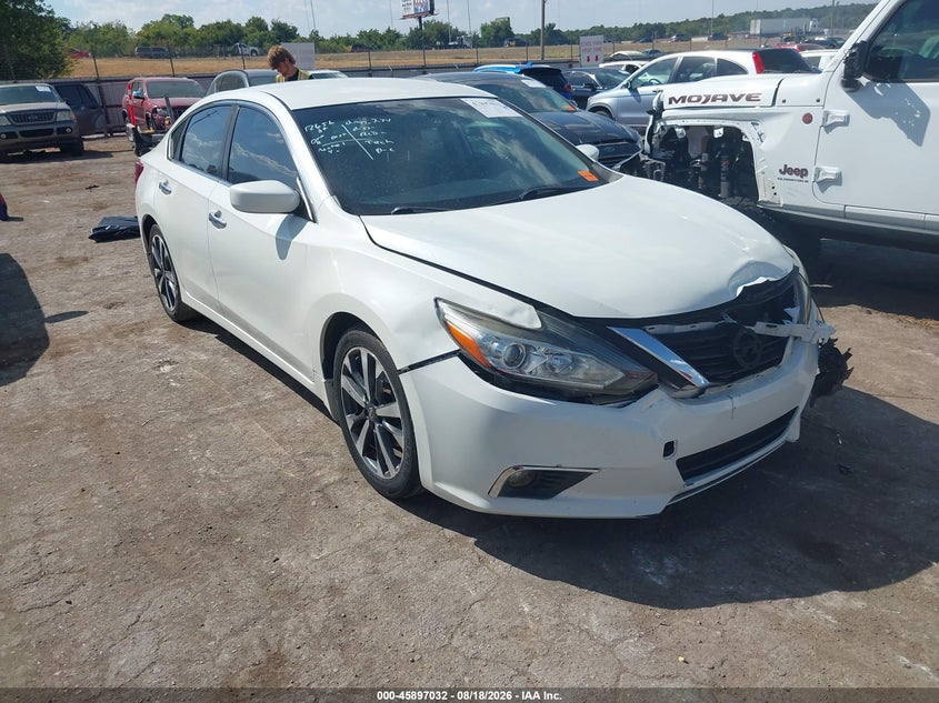 Photo of the 2017 NISSAN ALTIMA 2.5 SR