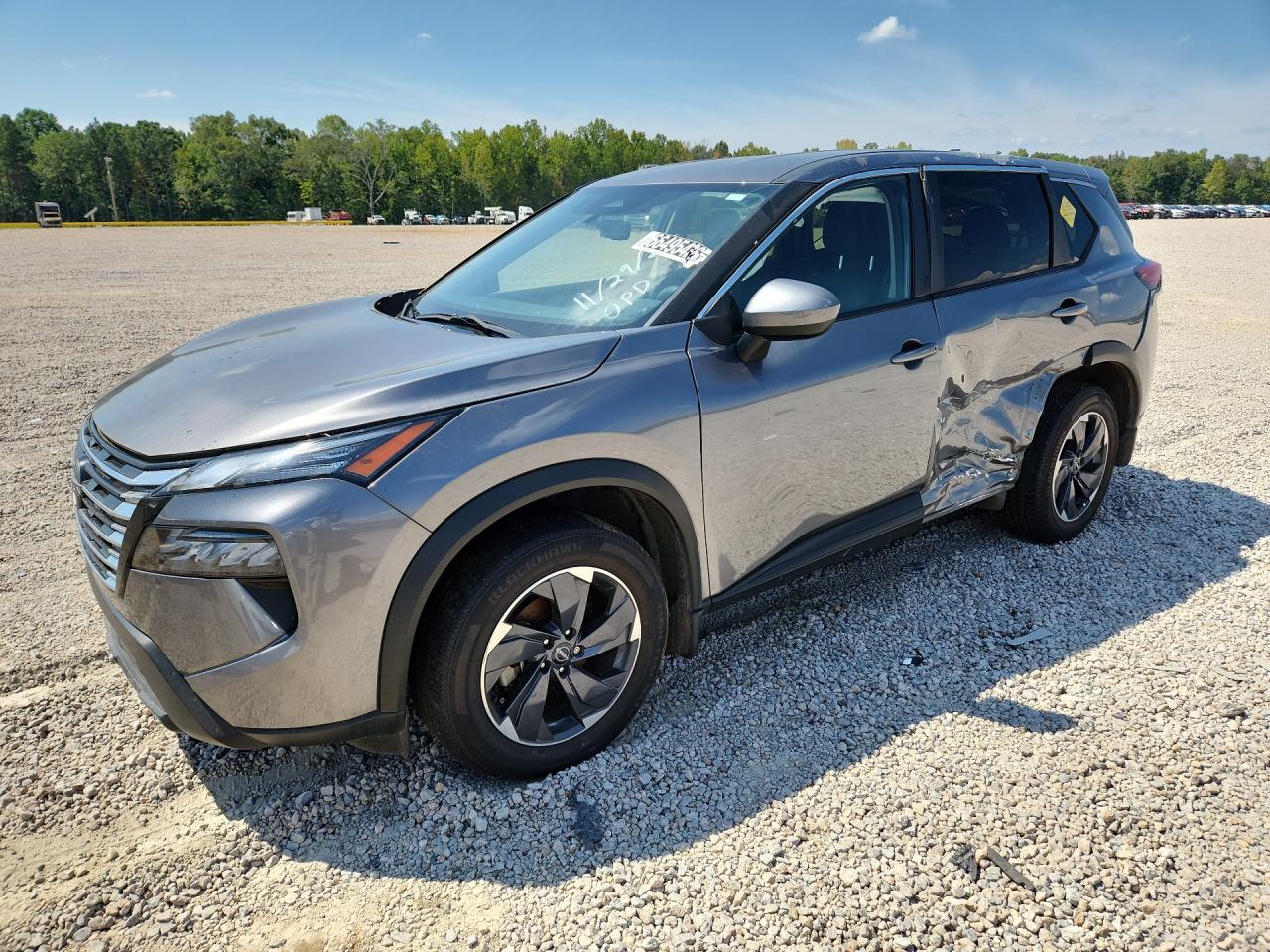 Photo of the 2024 NISSAN ROGUE SV