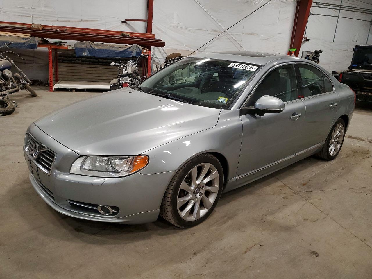 Photo of the 2013 VOLVO S80 T6