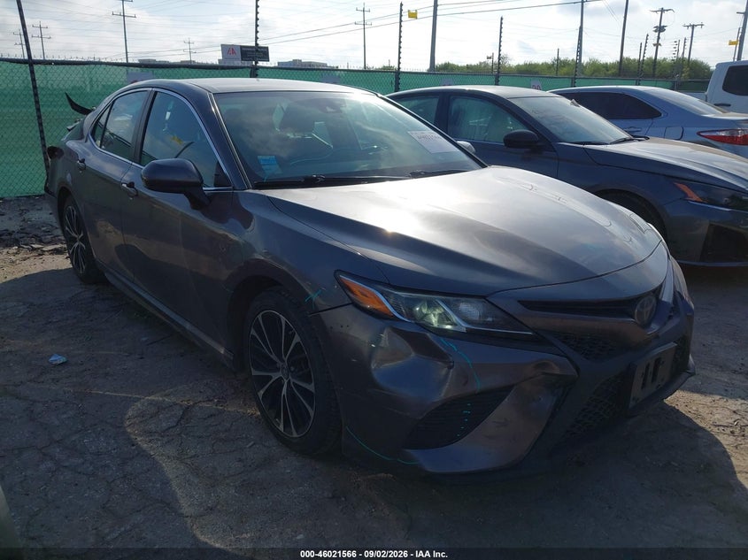 Photo of the 2019 TOYOTA CAMRY SE