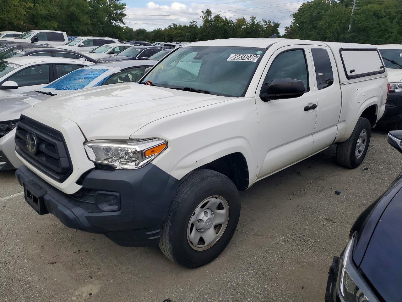 Photo of the 2021 TOYOTA TACOMA SR