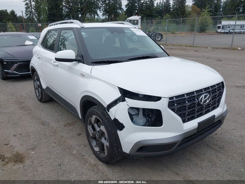 Photo of the 2026 HYUNDAI VENUE SEL