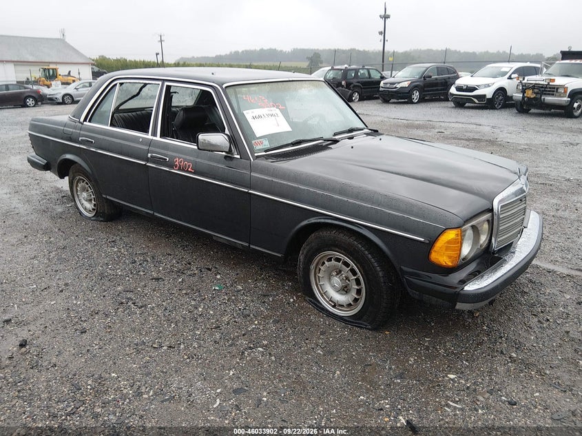 Photo of the 1985 MERCEDES-BENZ 300 DT