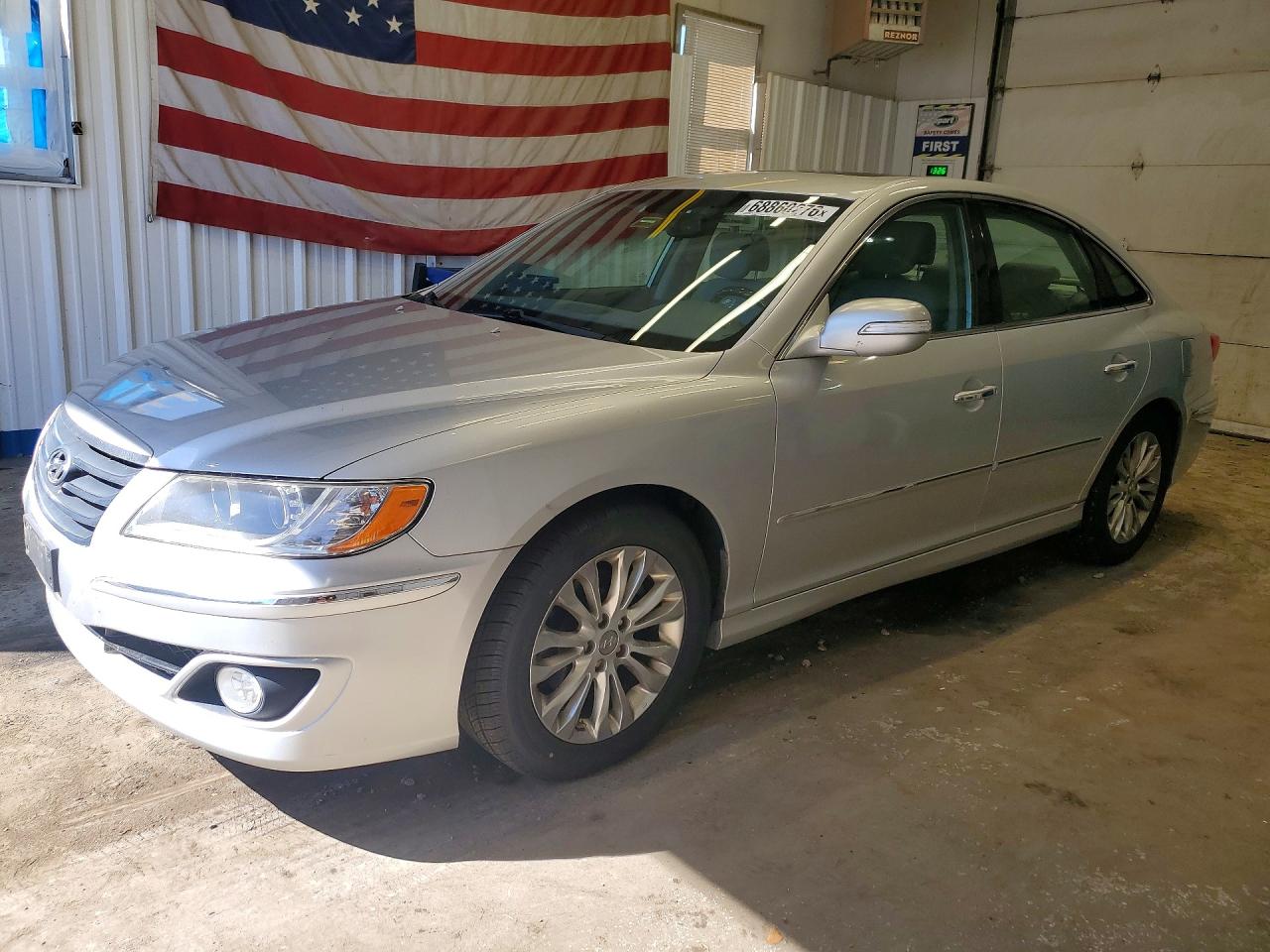 Photo of the 2011 HYUNDAI AZERA GLS