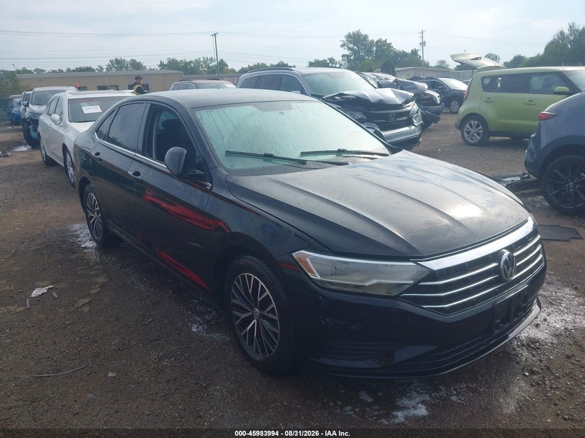 Photo of the 2021 VOLKSWAGEN JETTA 1.4T R-LINE/1.4T S