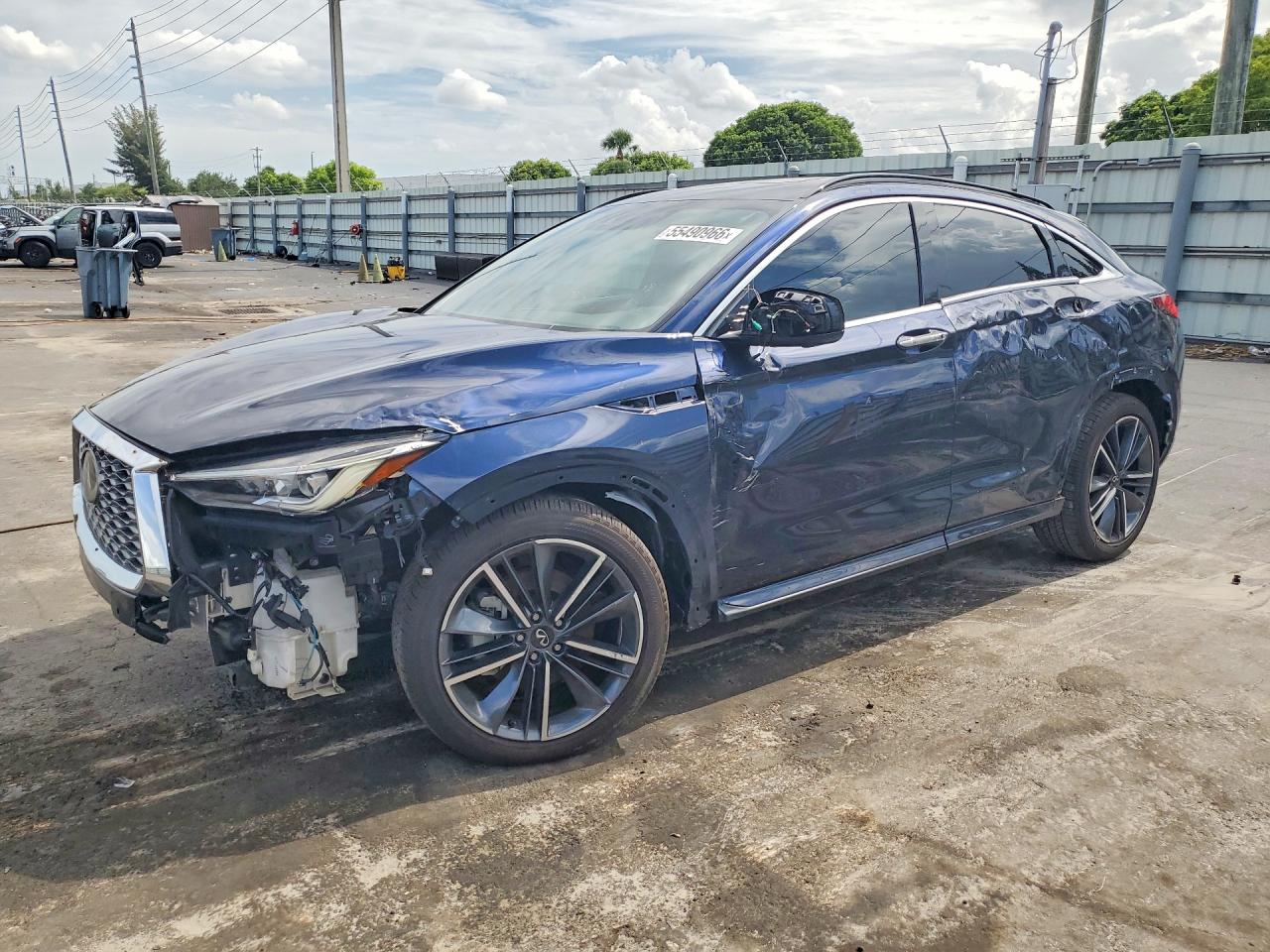 Photo of the 2024 INFINITI QX55 SENSORY