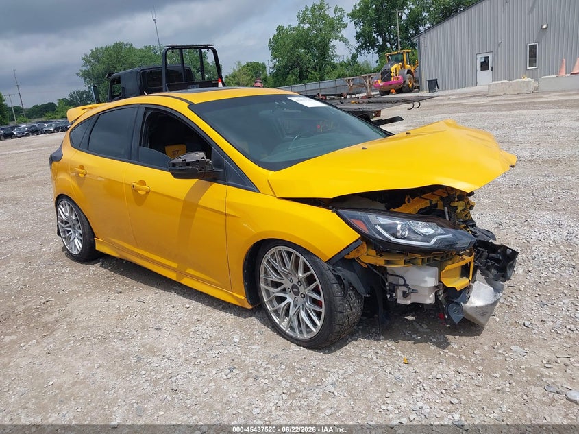 Photo of the 2014 FORD FOCUS ST