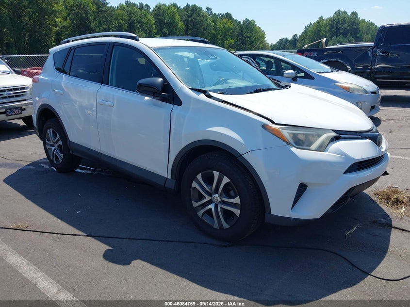 Photo of the 2018 TOYOTA RAV4 LE