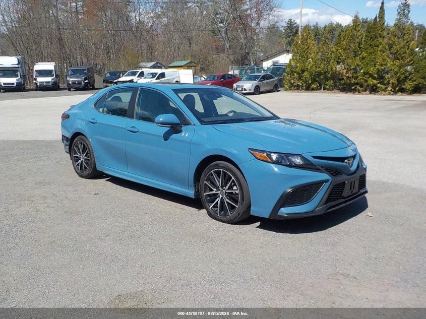 Photo of the 2023 TOYOTA CAMRY SE