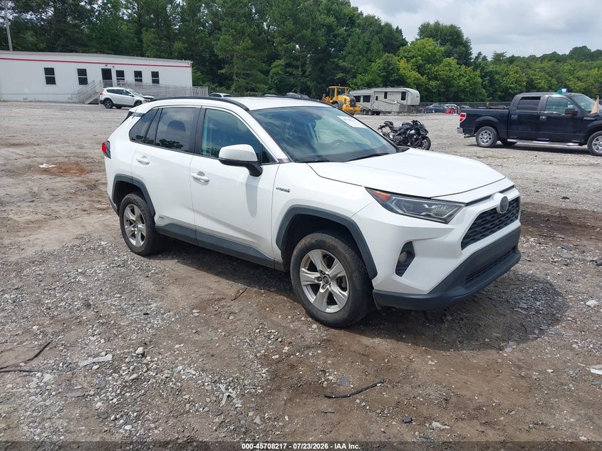 Photo of the 2020 TOYOTA RAV4 HYBRID XLE