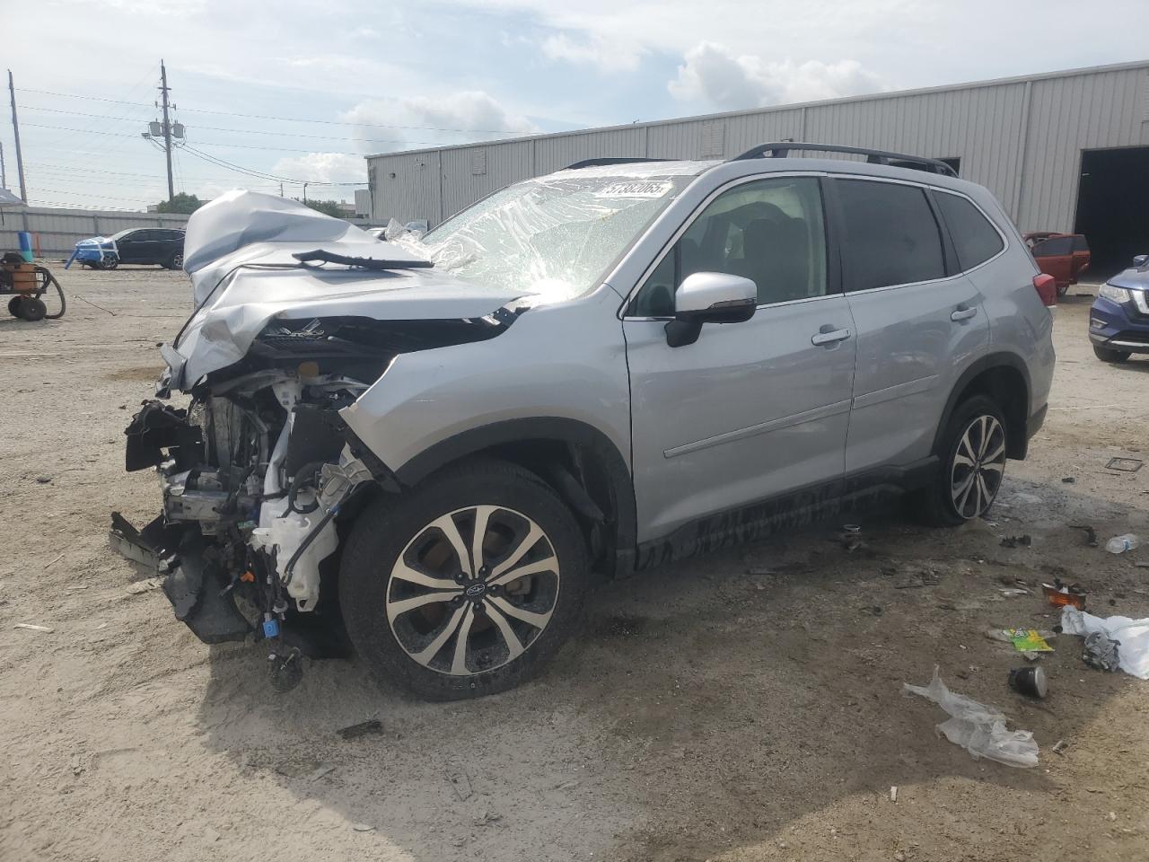 Photo of the 2023 SUBARU FORESTER LIMITED